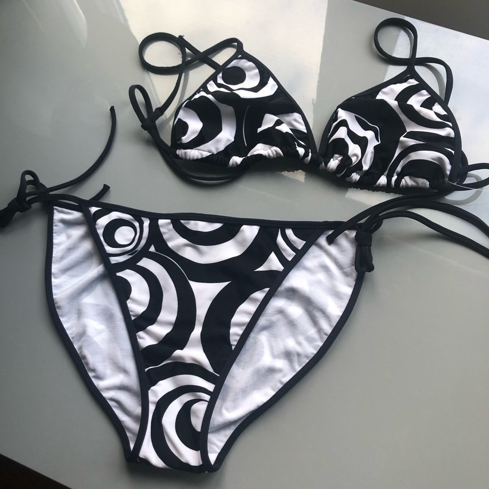 NWT Seafolly Black and White Swirl Bikini size 14